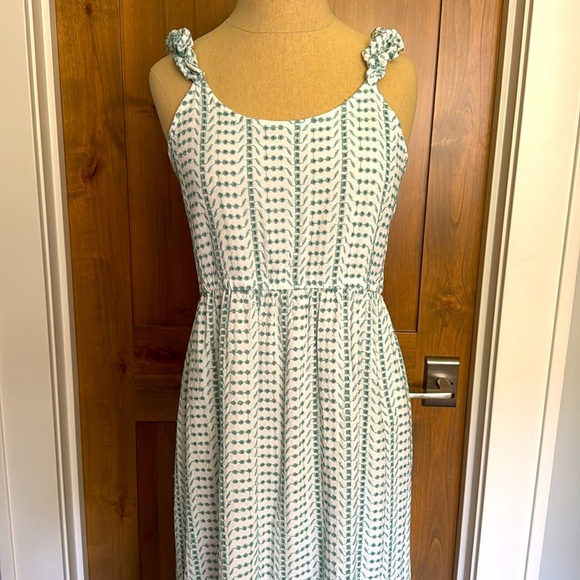 Jessica Simpson White and Blue Maxi Dress - Picture 3 of 10